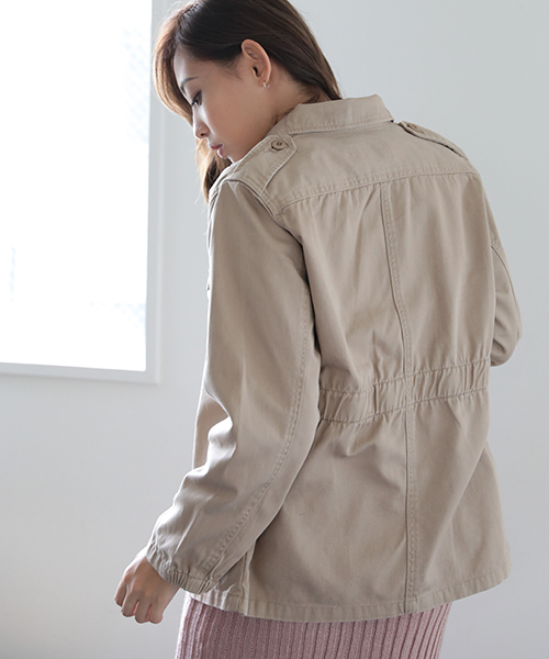 Denime(ドゥニーム)の「MILITARY JKT/ミリタリージャケット(ミリタリージャケット・レディース・カーキ/ブラック/ベージュ・X-SMALL/SMALL)」の16枚目の写真