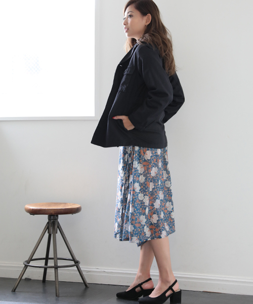 Denime(ドゥニーム)の「MILITARY JKT/ミリタリージャケット(ミリタリージャケット・レディース・カーキ/ブラック/ベージュ・X-SMALL/SMALL)」の14枚目の写真