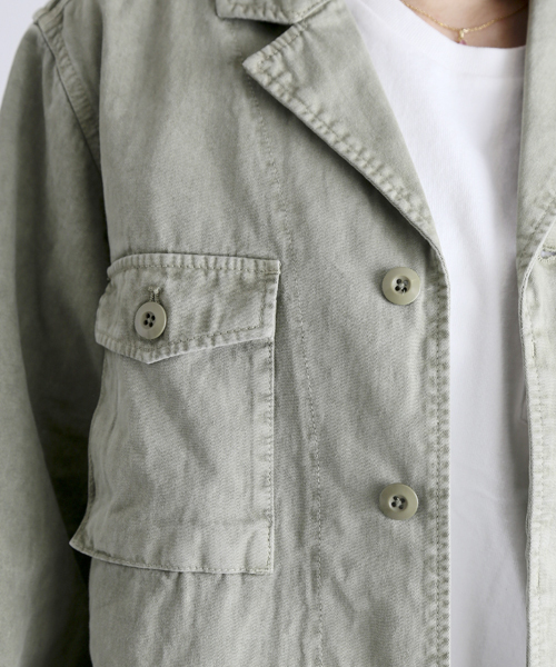 Denime(ドゥニーム)の「MILITARY JKT/ミリタリージャケット(ミリタリージャケット・レディース・カーキ/ブラック/ベージュ・X-SMALL/SMALL)」の6枚目の写真