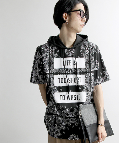 WEGO（ウィゴー）の「WEGO/ペイズリー柄フード付きTシャツ（Tシャツ/カットソー・メンズ・レッド/ホワイト/ブラック/ネイビー・LARGE/MEDIUM）」の3枚目の写真