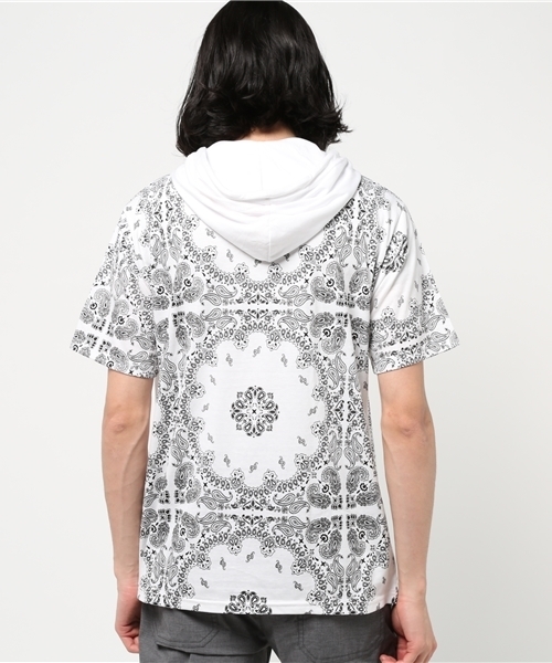 WEGO（ウィゴー）の「WEGO/ペイズリー柄フード付きTシャツ（Tシャツ/カットソー・メンズ・レッド/ホワイト/ブラック/ネイビー・LARGE/MEDIUM）」の6枚目の写真