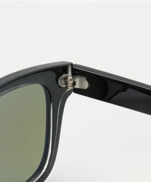 VENCEEXCHANGE(ヴァンスエクスチェンジ)の「カラーサングラス2 (サングラス・メンズ・レッド/イエロー/ブルー・FREE)」の9枚目の写真