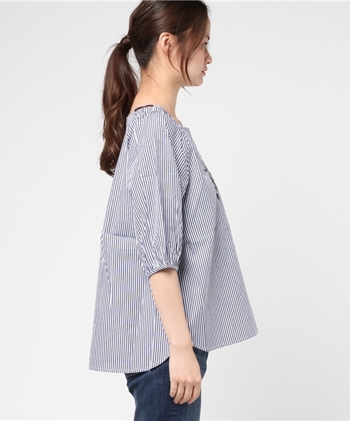 POU DOU DOU（プードゥドゥ）の「オフショルダーフロント刺繍半袖ブラウス（シャツ/ブラウス・レディース・オフホワイト/ピンク/キャメル/ブルー・3）」の7枚目の写真