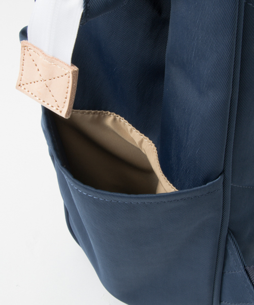 anello（アネロ）の「anello×WORK NOT WORK　別注口金ナイロンツイルデイパック（バックパック/リュック・メンズ・ブラック/ベージュ/ネイビー・FREE）」の18枚目の写真