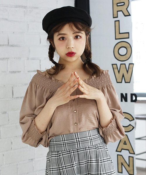 one after another NICE CLAUP（ワンアフターアナザーナイスクラップ）の「前後２ＷＡＹサテンシャツ（シャツ/ブラウス・レディース・ブラック/アイボリー/ブルー系その他/レンガ・FREE）」の2枚目の写真