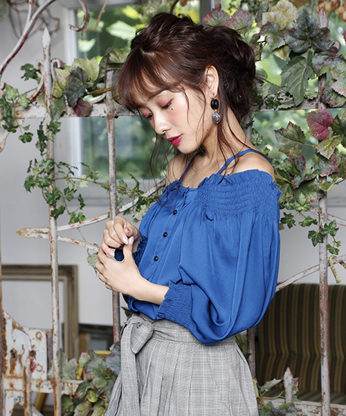 one after another NICE CLAUP（ワンアフターアナザーナイスクラップ）の「前後２ＷＡＹサテンシャツ（シャツ/ブラウス・レディース・ブラック/アイボリー/ブルー系その他/レンガ・FREE）」の18枚目の写真