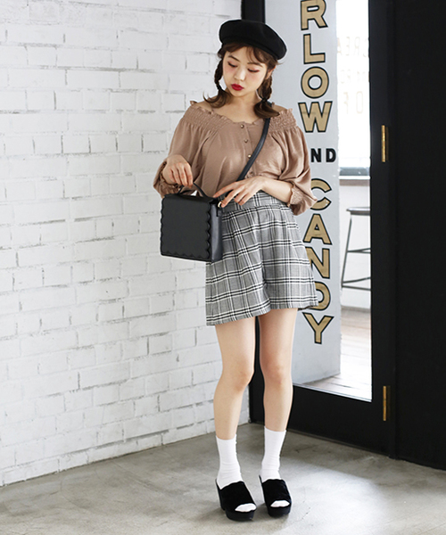 one after another NICE CLAUP（ワンアフターアナザーナイスクラップ）の「前後２ＷＡＹサテンシャツ（シャツ/ブラウス・レディース・ブラック/アイボリー/ブルー系その他/レンガ・FREE）」の15枚目の写真