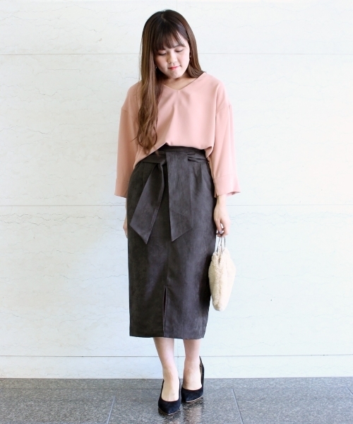 le.coeur blanc（ルクールブラン）の「Vネックワイドスリーブコクーンブラウス（シャツ/ブラウス・レディース・オフホワイト/サックスブルー/ピンク/ダークグレー・FREE）」の12枚目の写真