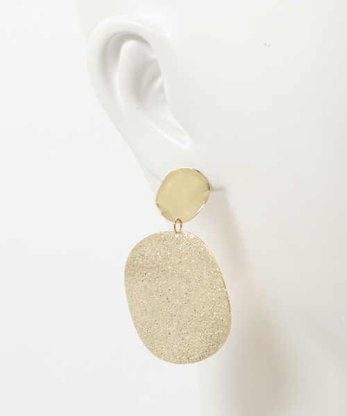 archives（アルシーヴ）の「サークルメタルウェーブピアス（ピアス（両耳用）・レディース・ゴールド/シルバー・MEDIUM）」の4枚目の写真