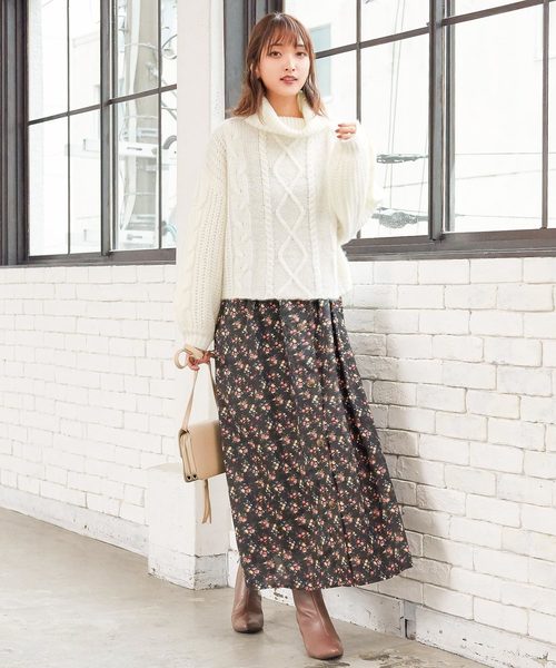 KOBE LETTUCE（コウベレタス）の「バルーンスリーブケーブル編みオフタートルニットトップス（ニット/セーター・レディース・チャコールグレー/ブラウン/グレー/ピンク/ブルー/アイボリー・FREE）」の13枚目の写真