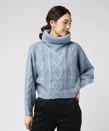 バルーンスリーブケーブル編みオフタートルニットトップス