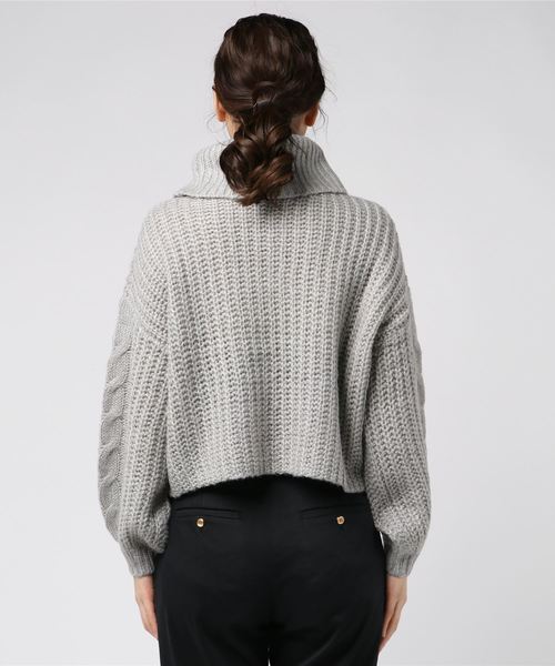KOBE LETTUCE（コウベレタス）の「バルーンスリーブケーブル編みオフ