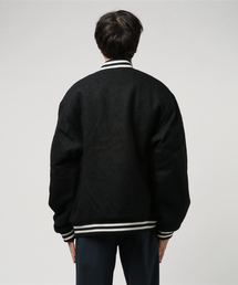 Carhartt WIP（カーハートダブリューアイピー）の「PEMBROKE VARSITY