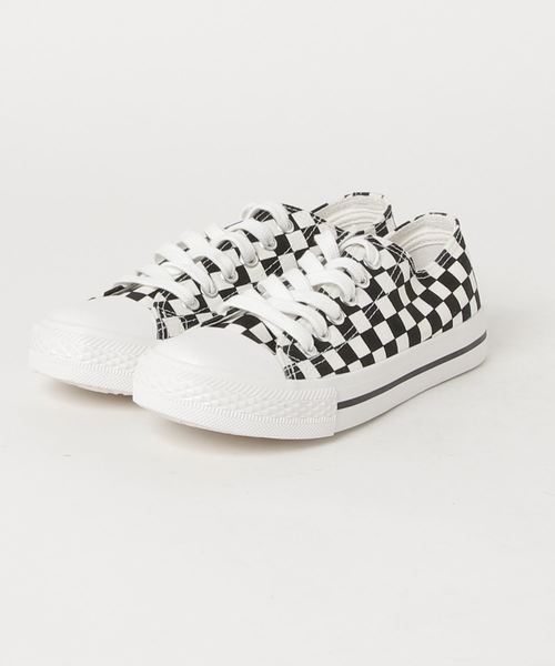 WEGO（ウィゴー）の「WEGO/キャンバスローカットスニーカー（スニーカー・レディース・ブラック/ブラウン/パープル/レッド/ピンク/ホワイト/ブラック系その他/その他1/グレー/ベージュ/その他2/レッド系その他/パープル系その他/カーキ・LARGE/SMALL/MEDIUM）」の13枚目の写真