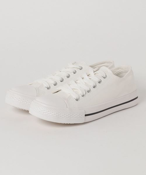 WEGO（ウィゴー）の「WEGO/キャンバスローカットスニーカー（スニーカー・レディース・ブラック/ブラウン/パープル/レッド/ピンク/ホワイト/ブラック系その他/その他1/グレー/ベージュ/その他2/レッド系その他/パープル系その他/カーキ・LARGE/SMALL/MEDIUM）」の2枚目の写真