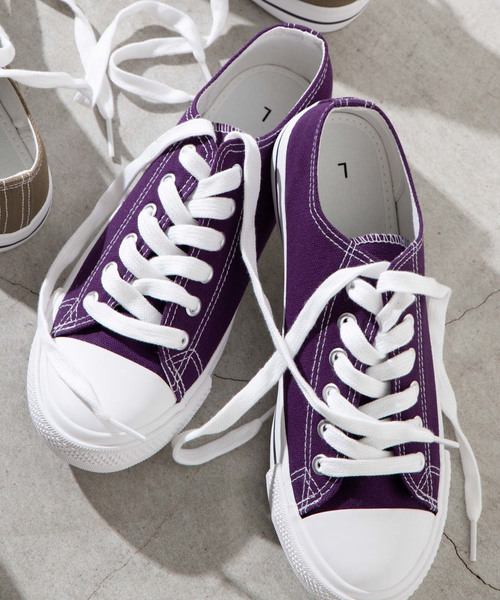 WEGO（ウィゴー）の「WEGO/キャンバスローカットスニーカー（スニーカー・レディース・ブラック/ブラウン/パープル/レッド/ピンク/ホワイト/ブラック系その他/その他1/グレー/ベージュ/その他2/レッド系その他/パープル系その他/カーキ・LARGE/SMALL/MEDIUM）」の10枚目の写真