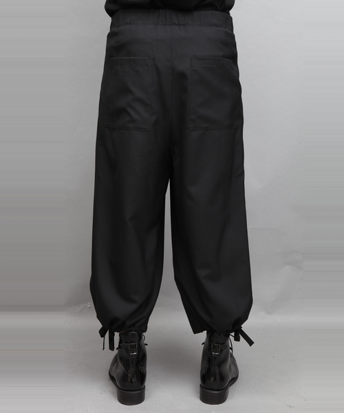 ato(アトウ)の「DRAW CODE WIDE PRINT PANTS(その他パンツ・メンズ・ブラック×ホワイト・44/46/48)」の11枚目の写真