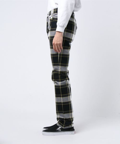 JOHN LAWRENCE SULLIVAN（ジョンローレンスサリバン）の「CHECKED COTTON 5POCKET PANTS（その他パンツ・メンズ・ブラック/レッド・48/50/44/46）」の4枚目の写真