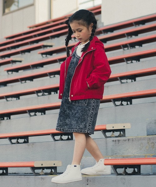 RADCHAP（ラッドチャップ）の「ケミカルデニムジャンパースカート（ジャンパースカート・キッズ・ブラック/サックスブルー・120cm/130cm/140cm/150cm/90cm/100cm/110cm）」の9枚目の写真