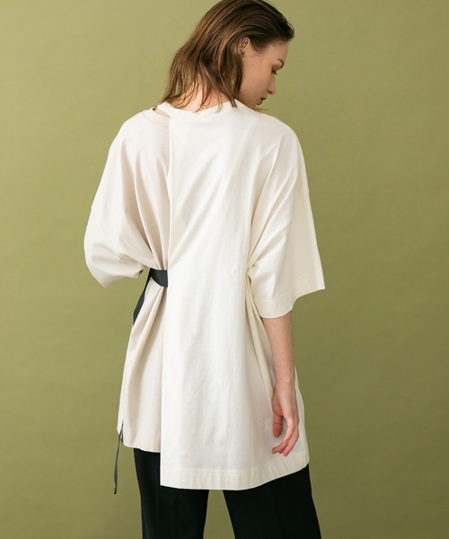 UNITED TOKYO（ユナイテッドトウキョウ）の「バイカラービッグ 半袖 オーバー Tシャツ（Tシャツ/カットソー・レディース・ライトベージュ/オフホワイト/ブラック/カーキ・0）」の20枚目の写真