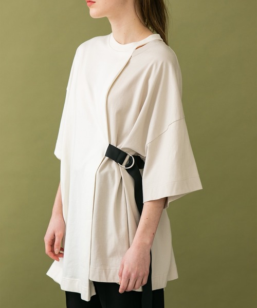 UNITED TOKYO（ユナイテッドトウキョウ）の「バイカラービッグ 半袖 オーバー Tシャツ（Tシャツ/カットソー・レディース・ライトベージュ/オフホワイト/ブラック/カーキ・0）」の16枚目の写真