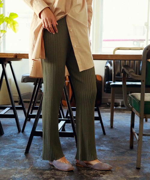 BAYFLOW（ベイフロー）の「リブニットパンツ（その他パンツ・レディース・ライトグレー/ブラック/ベージュ/カーキ・SMALL/MEDIUM）」の4枚目の写真