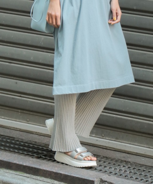 BAYFLOW（ベイフロー）の「リブニットパンツ（その他パンツ・レディース・ライトグレー/ブラック/ベージュ/カーキ・SMALL/MEDIUM）」の3枚目の写真