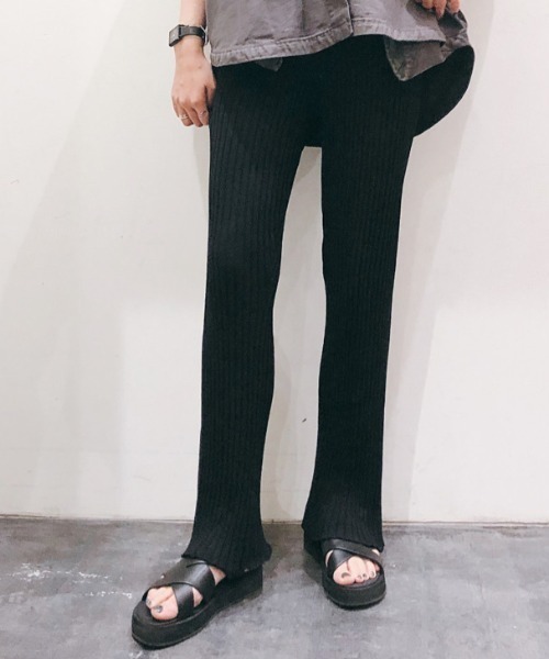 BAYFLOW（ベイフロー）の「リブニットパンツ（その他パンツ・レディース・ライトグレー/ブラック/ベージュ/カーキ・SMALL/MEDIUM）」の2枚目の写真