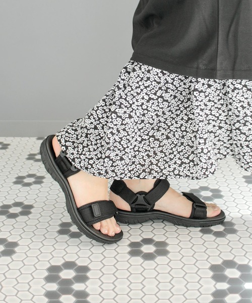 SOROTTO(�\���b�g)�̕��x���g�X�|�[�c�T���_��(�T���_��)