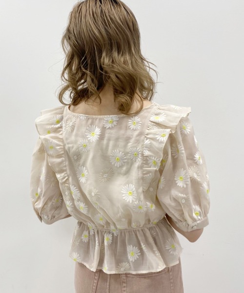 【NICE CLAUP】 マーガレットブラウス 美品 マーガレット刺繍ブラウス NICE CLAUP ナイスクラップ