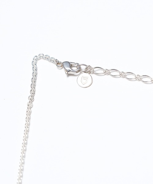 VIRGOwearworks（ヴァルゴウェアワークス）の「CROSS V NECKLACE