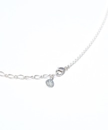 VIRGOwearworks（ヴァルゴウェアワークス）の「CROSS V NECKLACE