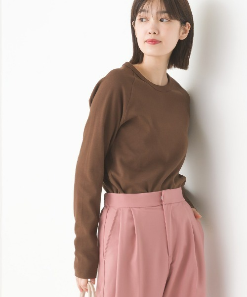 OMNES（オムネス）の「ストレッチジャガード　クルーネック長袖Tシャツ（Tシャツ/カットソー・レディース・ブラック/ホワイト/グレー/ネイビー/チャコールグレー/ベージュ/ホワイト系その他/ブラウン/ブルーグレー/ホワイト系その他2/ブラック系その他/ブルー/スモークグレー/ホワイト系その他3・SMALL/MEDIUM/LARGE/X-LARGE）」の11枚目の写真