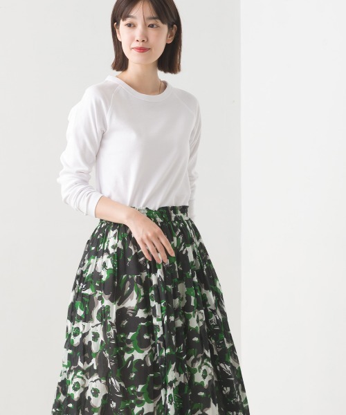 OMNES（オムネス）の「ストレッチジャガード　クルーネック長袖Tシャツ（Tシャツ/カットソー・レディース・ブラック/ホワイト/グレー/ネイビー/チャコールグレー/ベージュ/ホワイト系その他/ブラウン/ブルーグレー/ホワイト系その他2/ブラック系その他/ブルー/スモークグレー/ホワイト系その他3・SMALL/MEDIUM/LARGE/X-LARGE）」の15枚目の写真