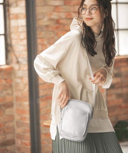 GLOBAL WORK（グローバルワーク）の「タテガタスクエアショルダー/893364（ショルダーバッグ・レディース・ライトグレー/ホワイト系その他3/ブラック・FREE）」の3枚目の写真