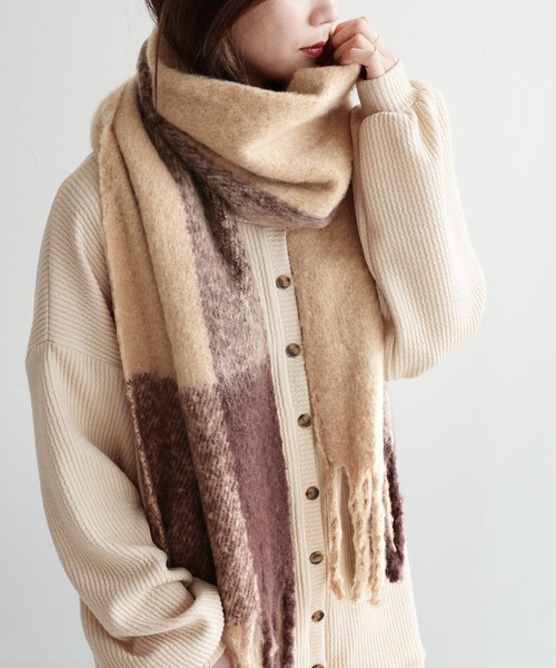 reca（レカ）の「モコモコストール（ストール/ショール・レディース・ブラック/ベージュ/アイボリー・ONE SIZE）」の3枚目の写真