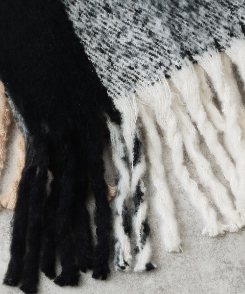 reca（レカ）の「モコモコストール（ストール/ショール・レディース・ブラック/ベージュ/アイボリー・ONE SIZE）」の11枚目の写真