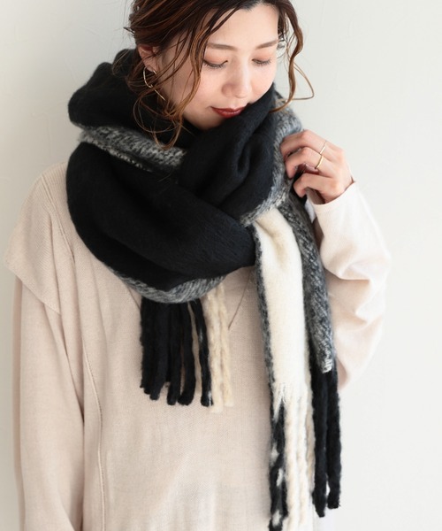 reca（レカ）の「モコモコストール（ストール/ショール・レディース・ブラック/ベージュ/アイボリー・ONE SIZE）」の17枚目の写真