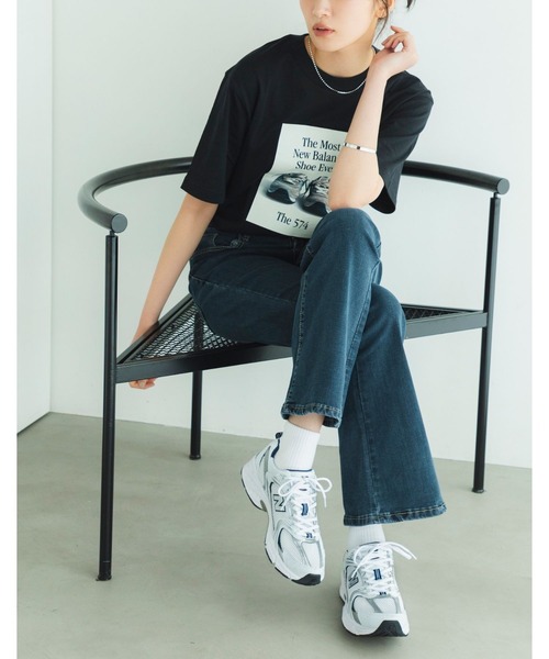NEW BALANCE(ニューバランス)の「530(スニーカー・レディース・ブラック/ブラック×ホワイト/ホワイト・22.5cm/24.0cm/28.5cm/26.5cm/22.0cm/27.5cm/25.5cm/27.0cm/30.0cm/23.0cm/29.0cm/26.0cm/24.5cm/28.0cm/23.5cm/25.0cm)」の4枚目の写真