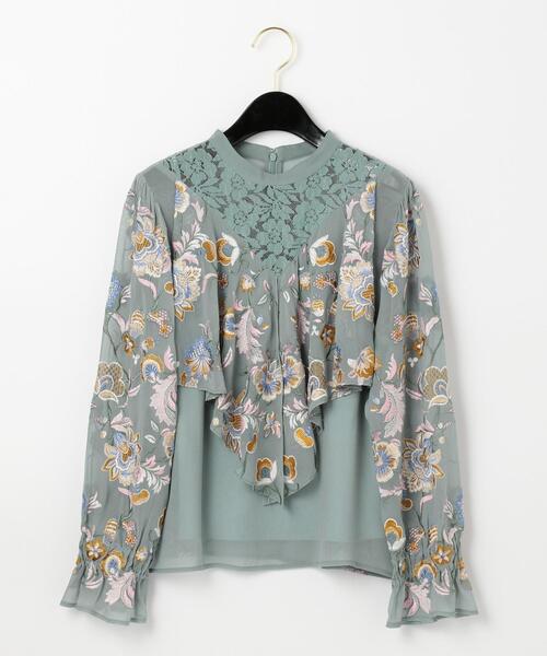 GRACE CONTINENTAL（グレースコンチネンタル）の「マルチ刺繍