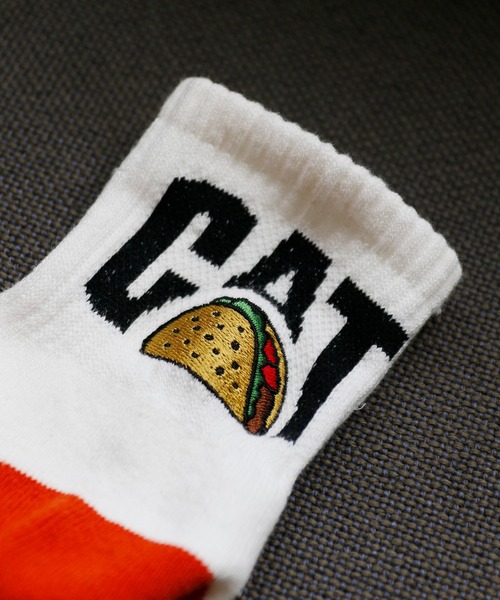 And A(アンドエー)の「AlexanderLeeChang アレキサンダーリーチャン / TACOCAT SOCKS タコキャット 配色切り替えロゴソックス / AC052106(ソックス/靴下・メンズ・ホワイト/チャコール/パープル・FREE)」の9枚目の写真