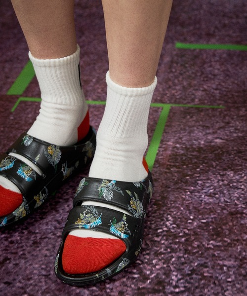 And A(アンドエー)の「AlexanderLeeChang アレキサンダーリーチャン / TACOCAT SOCKS タコキャット 配色切り替えロゴソックス / AC052106(ソックス/靴下・メンズ・ホワイト/チャコール/パープル・FREE)」の5枚目の写真