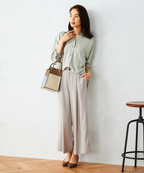 COMME CA MODELS(コムサモデルズ)の「タックワイドパンツ(その他パンツ・レディース・ブラック/グレー/ブルー・LARGE/X-LARGE/MEDIUM/SMALL/X-SMALL)」の17枚目の写真