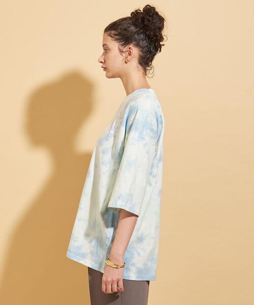 Russell Athletic（ラッセルアスレティック）の「【別注】＜RUSSELL ATHLETIC＞∴タイダイショートスリーブTシャツ（Tシャツ/カットソー・レディース・ライトブルー/ライラック・FREE）」の3枚目の写真