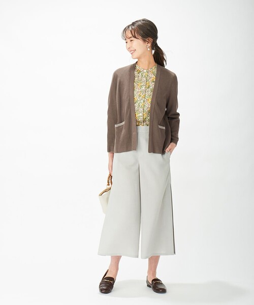 J.PRESS(ジェイプレス)の「【洗える】片畦Vネック ショートカーディガン(カーディガン/ボレロ・レディース・ライトグレー系/ベージュ系/ブラウン系・F)」の10枚目の写真