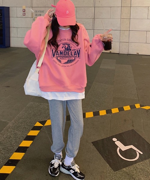 meJane（ミージェーン）の「VANDELAYフェイクレイヤードトレーナー（スウェット・レディース・グレー/ネイビー/ピンク・FREE）」の12枚目の写真