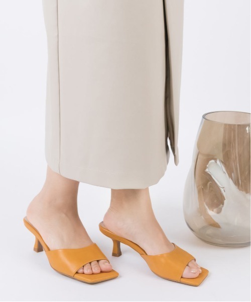 RANDA（ランダ）の「変形ヒールスクエアトゥミュールサンダル（サンダル・レディース・ベージュ/ブラック/ホワイト/ピンク/イエロー・S/M/L/LL）」の13枚目の写真