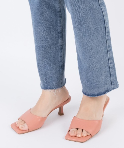 RANDA（ランダ）の「変形ヒールスクエアトゥミュールサンダル（サンダル・レディース・ベージュ/ブラック/ホワイト/ピンク/イエロー・S/M/L/LL）」の9枚目の写真