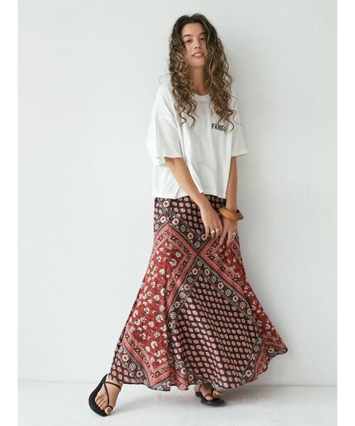 Ungrid(アングリッド)の「フィットフレアエスニックスカート(スカート・レディース・レッド/イエロー・FREE)」の4枚目の写真