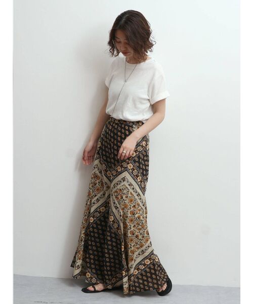 Ungrid(アングリッド)の「フィットフレアエスニックスカート(スカート・レディース・レッド/イエロー・FREE)」の5枚目の写真